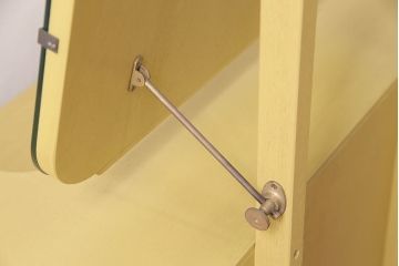 北欧ヴィンテージ　当店でペイントを施した可愛らしい佇まいが魅力的!人気のG-PLANのドレッサー(鏡、鏡台、ビンテージ)(R-043707)
