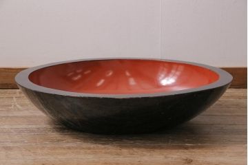 アンティーク雑貨　昭和中期　朱色と黒の漆塗りが目を引く特大のこね鉢(ボウル)(R-043709)