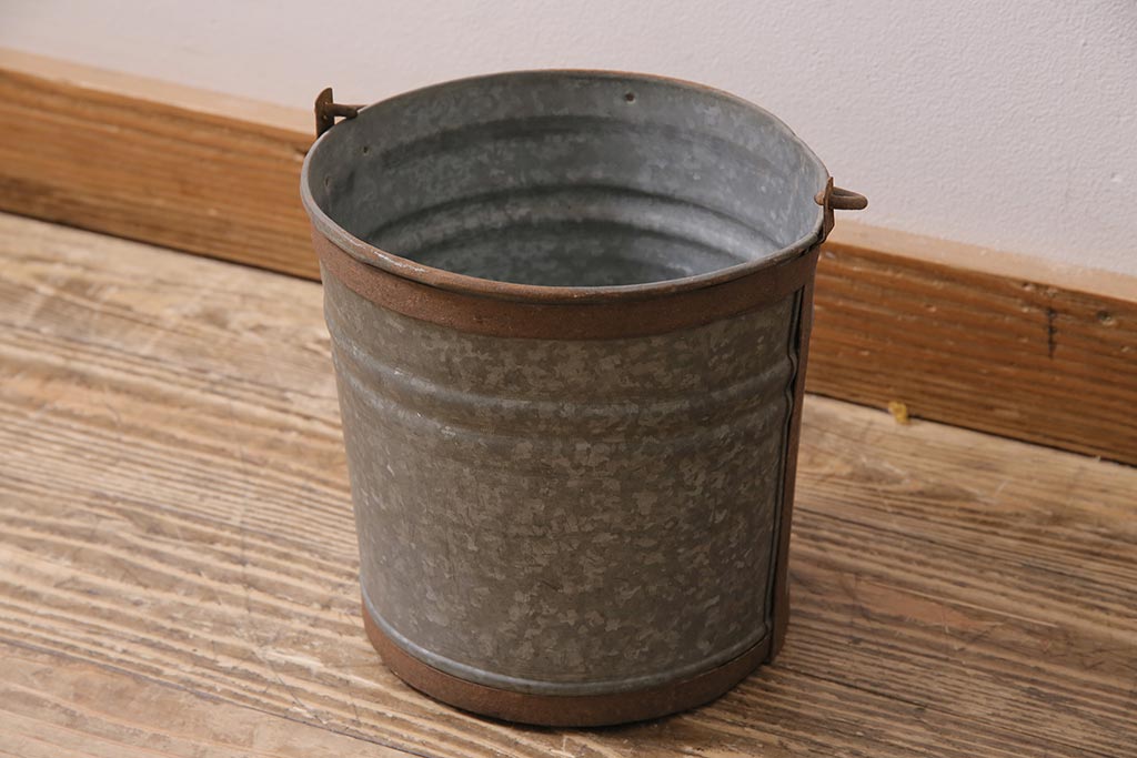 錆びた 長靴 オブジェ 古道具 アンティーク 鉄かブリキ 錆びた 長靴 オブジェ 古道具 アンティーク 鉄かブリキ 錆びた