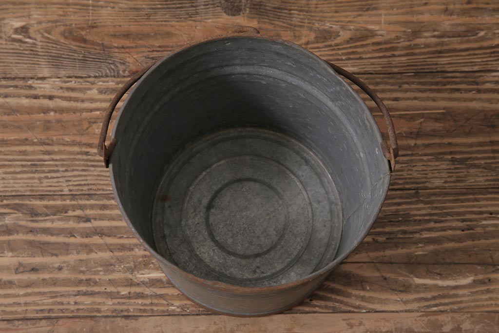 錆びた 長靴 オブジェ 古道具 アンティーク 鉄かブリキ 錆びた 長靴