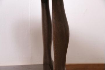 ビンテージ家具　オールドマルニ　maruni(マルニ木工)　棚付き　アンティーク家具とも馴染む木製のサイドテーブル(コーヒーテーブル)(R-043715)