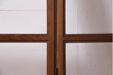 アンティーク雑貨　和製アンティーク　昭和初期　総ケヤキ材　透かし彫り　凛とした佇まいが魅力の二つ折り衣桁(ハンガーラック、着物掛け、衣装掛け、コートハンガー)(R-043717)