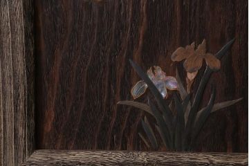 アンティーク雑貨　大正昭和初期　花鳥図桐額(金彩、螺鈿、ディスプレイ雑貨、壁掛け)(R-043718)