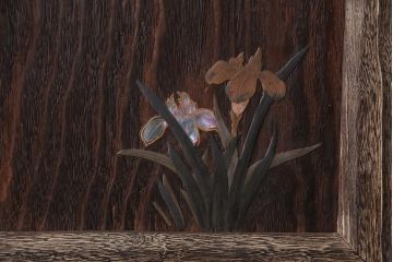 アンティーク雑貨　大正昭和初期　花鳥図桐額(金彩、螺鈿、ディスプレイ雑貨、壁掛け)(R-043718)