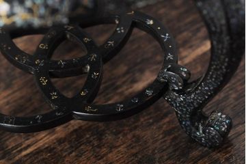 明治〜大正　黒漆螺鈿細工　木製花台(中国李朝?)(R-043727)