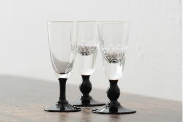 大正期　黒エナメル足　リキュールグラス3客セット(和ガラス、酒器)(R-043728)