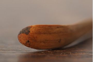 竹製　茶道具　古い時代茶杓(在銘、鶴)(R-043730)