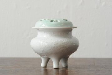 善夫銘　鳳香炉(白磁、青磁、共箱、茶道具)(R-043731)