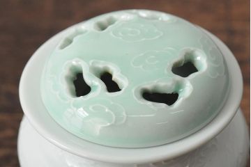 善夫銘　鳳香炉(白磁、青磁、共箱、茶道具)(R-043731)