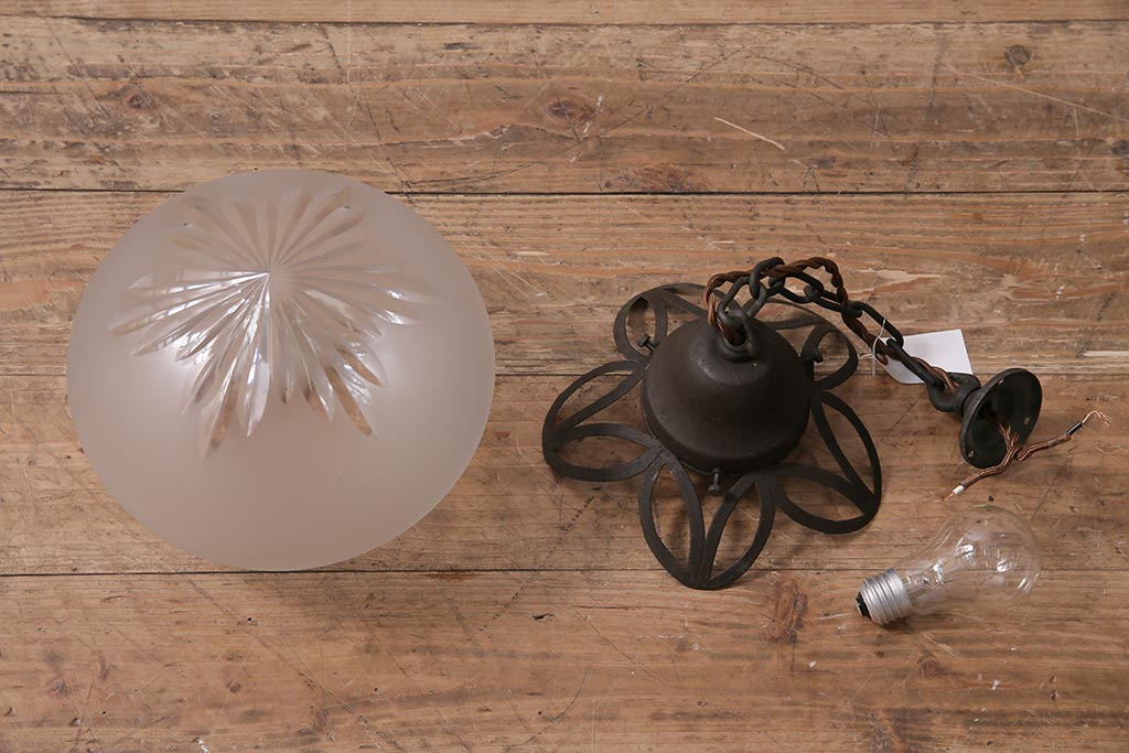 アンティーク照明　和製アンティーク　切子細工　大正ロマン　蕪型ペンダントライト(雫型、吊り下げ照明、天井照明)(R-043736)