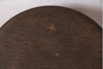 アンティーク家具　昭和中期　カシ材　使い込まれた風合いが魅力のレトロな木製スツール(椅子、花台)(R-043738)