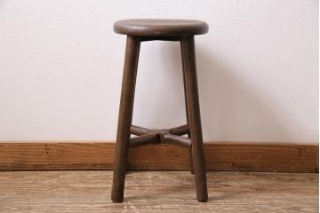 アンティーク家具　昭和中期　カシ材　使い込まれた風合いが魅力のレトロな木製スツール(椅子、花台)(R-043738)