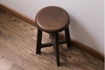 アンティーク家具　昭和中期　ブナ材　木の質感が味わい深い木製スツール(椅子、花台)(R-043739)