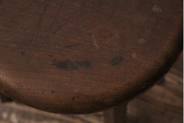 アンティーク家具　昭和中期　ブナ材　木の質感が味わい深い木製スツール(椅子、花台)(R-043739)