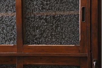 アンティーク家具　ヒノキ材　引き出し付き　結霜ガラス入りの味のある下駄箱(収納棚、戸棚、キャビネット)(R-043743)