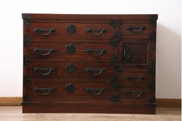 中古　志太民芸家具　たんす40　金具が印象的な車箪笥(タンス、引き出し)(定価約45万円)(R-043744)