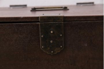 アンティーク家具　古民具・骨董　昭和初期　真鍮金具　総欅(ケヤキ)材　貫禄漂う風合いが魅力的な硯箱(小引き出し、小物収納)(R-043749)