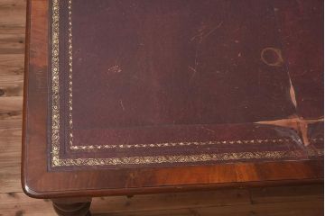 アンティーク家具　イギリスアンティーク　特大!　マホガニー材　図書館で使われていた両面引き出しのレザートップテーブル(デスク、在宅ワーク、在宅用ダイニングテーブル)(R-043751)