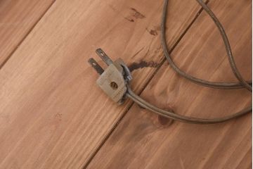 レトロ家具　組み立て式　ノスタルジックな雰囲気が素敵な両袖デスク(両袖机、在宅ワーク、在宅用ワークデスク)(R-043754)