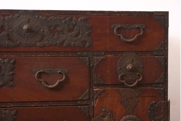 【簡易リペア限定品】アンティーク建具　明治期　前面ケヤキ材　和の風格漂う仙台箪笥(衣装箪笥、時代箪笥、収納タンス、引き出し)(R-043756)