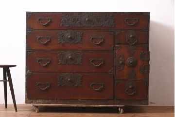 アンティーク家具　明治期　前面ケヤキ材　和の風格漂う仙台箪笥(衣装箪笥、時代箪笥、収納タンス、引き出し)(R-043756)