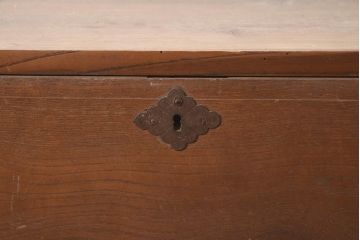 アンティーク家具　和製アンティーク　昭和初期　前面ケヤキ材　和の趣漂うチェスト(箪笥、引き出し分割)(R-043758)