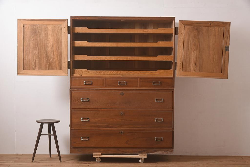 アンティーク家具　和製アンティーク　昭和初期　前面ケヤキ材　大正ロマン薫る重ね箪笥(和箪笥、収納棚、引き出し、チェスト)(R-043759)