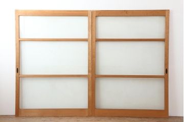 レトロ建具　昭和レトロ　昭和後期　ヒノキ材　素朴な風合いが魅力のガラス戸(引き戸、玄関戸)(R-043761)