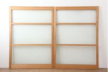 レトロ建具　昭和レトロ　昭和後期　ヒノキ材　素朴な風合いが魅力のガラス戸(引き戸、玄関戸)(R-043761)