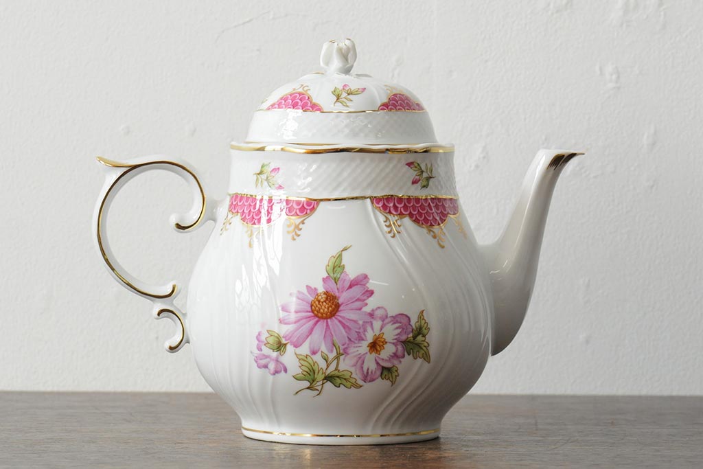 中古　ハンガリー　HOLLOHAZA(ホロハーザ)　Henriette(ヘンリエッタ)　ティーセット(ポット、カップ&ソーサー、プレート、シュガーポット、ミルクジャグ)(R-043764)