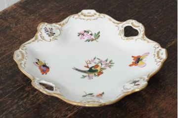 ヴィンテージ　ハンガリー製　Royal Danube(ロイヤル・ドナウ)　hand painted　蝶・鳥　ゴールドリムが気品溢れるスクエアディッシュ(ビンテージ)(R-043768)