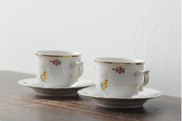 中古　ハンガリー　HOLLOHAZA(ホロハーザ)　Pannonia(パノニア)　カップ&ソーサー2客セット(洋食器)(R-043771)