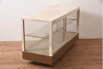 レトロ家具　シンプルなガラスケース(ショーケース、陳列棚)(R-043780)