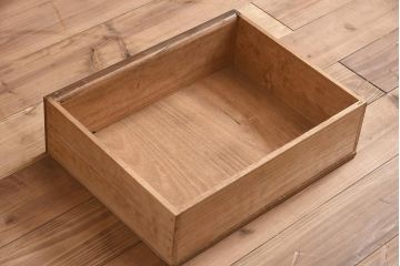 アンティーク家具　昭和初期　総ケヤキ材　結霜・ダイヤガラス　大正ロマンの雰囲気漂うガラス食器棚(キャビネット、収納棚、戸棚)(R-043781)