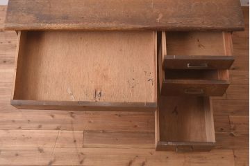 レトロ家具　ナラ材　使いこまれた味わいが魅力のシンプルな片袖デスク(ワークデスク、在宅ワーク、在宅用、片袖机)(R-043782)