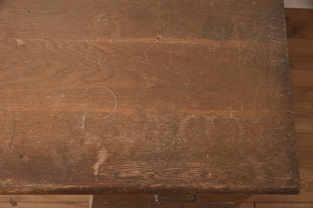 レトロ家具　ナラ材　使いこまれた味わいが魅力のシンプルな片袖デスク(ワークデスク、在宅ワーク、在宅用、片袖机)(R-043782)