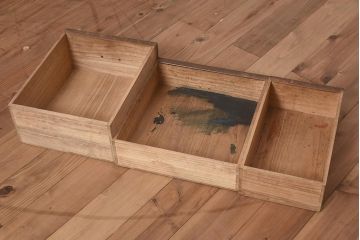 【簡易リペア限定品】アンティーク建具　上手物!　総欅(ケヤキ)材・玉杢　中桐材　凝った造りの茶箪笥(茶棚、戸棚、飾り棚)(R-043783)