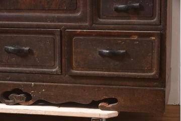 アンティーク家具　上手物!　総欅(ケヤキ)材・玉杢　中桐材　凝った造りの茶箪笥(茶棚、戸棚、飾り棚)(R-043783)