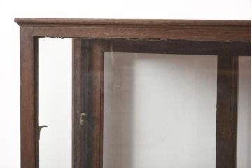 アンティーク家具　昭和初期　ナラ材　レトロな雰囲気漂うガラスケース(ショーケース、陳列棚、飾り棚)(R-043786)