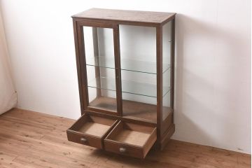 アンティーク家具　昭和初期　ナラ材　レトロな雰囲気漂うガラスケース(ショーケース、陳列棚、飾り棚)(R-043786)