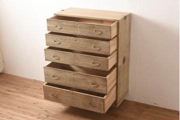 アンティーク家具　昭和中期　前面桐材　すっきりとした佇まいのシンプルな重ねタンス(衣装箪笥、和箪笥、引き出し、チェスト、桐箪笥、桐たんす)(R-043787)