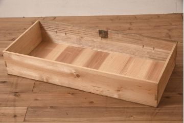 アンティーク家具　昭和中期　前面桐材　すっきりとした佇まいのシンプルな重ねタンス(衣装箪笥、和箪笥、引き出し、チェスト、桐箪笥、桐たんす)(R-043787)