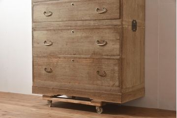 アンティーク家具　昭和中期　前面桐材　すっきりとした佇まいのシンプルな重ねタンス(衣装箪笥、和箪笥、引き出し、チェスト、桐箪笥、桐たんす)(R-043787)