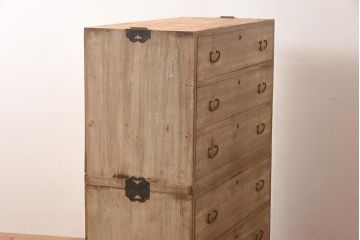 アンティーク家具　昭和中期　前面桐材　すっきりとした佇まいのシンプルな重ねタンス(衣装箪笥、和箪笥、引き出し、チェスト、桐箪笥、桐たんす)(R-043788)