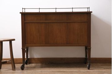 ヴィンテージ家具　DREXEL HERITAGE(ドレクセルヘリテイジ)　Triune(トライユン)　キャスター付きサービス台(サーバー、キャビネット、作業台、収納棚、ビンテージ)(R-043791)