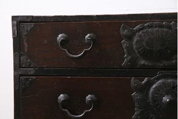 アンティーク家具　明治大正期　前面栗材　隠し付き　貫禄漂う仙台箪笥(衣装箪笥、時代箪笥、引き出し)(R-043792)