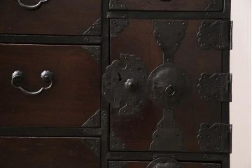 アンティーク家具　明治大正期　前面栗材　隠し付き　貫禄漂う仙台箪笥(衣装箪笥、時代箪笥、引き出し)(R-043792)