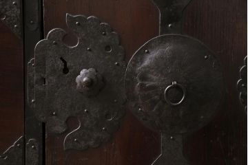 アンティーク家具　明治大正期　前面栗材　隠し付き　貫禄漂う仙台箪笥(衣装箪笥、時代箪笥、引き出し)(R-043792)