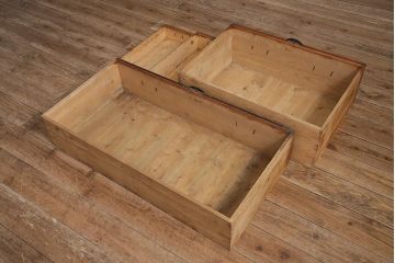 アンティーク家具　ヒノキ材　趣のある空間を演出する味わい深い衣装箪笥(箪笥ローボード、引き出し)(R-043793)