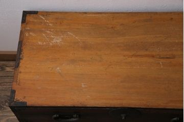 アンティーク家具　ヒノキ材　趣のある空間を演出する味わい深い衣装箪笥(箪笥ローボード、引き出し)(R-043793)